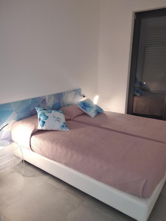 Blue Sky Garda - Zaffiro Apartment Малчезине Екстериор снимка